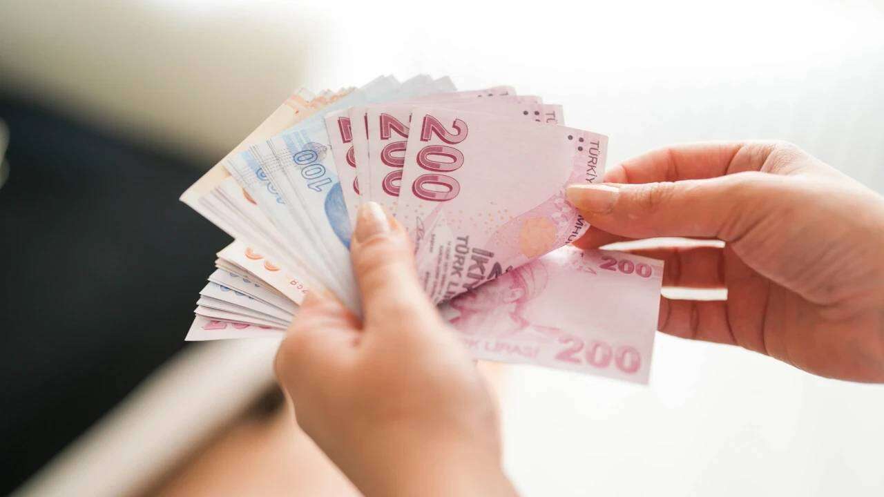 Asgari ücretliye çifte müjde: 'Beklentim bu' diyerek asgari ücret zammında net rakamı açıkladı, Temmuzda ara zam sürprizi! 8